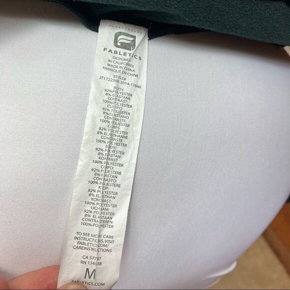 Fabletics Black Long Sleeve Lightweight Performance Jacket, Size M - Picture 10 of 10